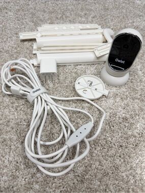 Owlet Cam 1 Model OC1A With Power Cord Mount Cord Covers